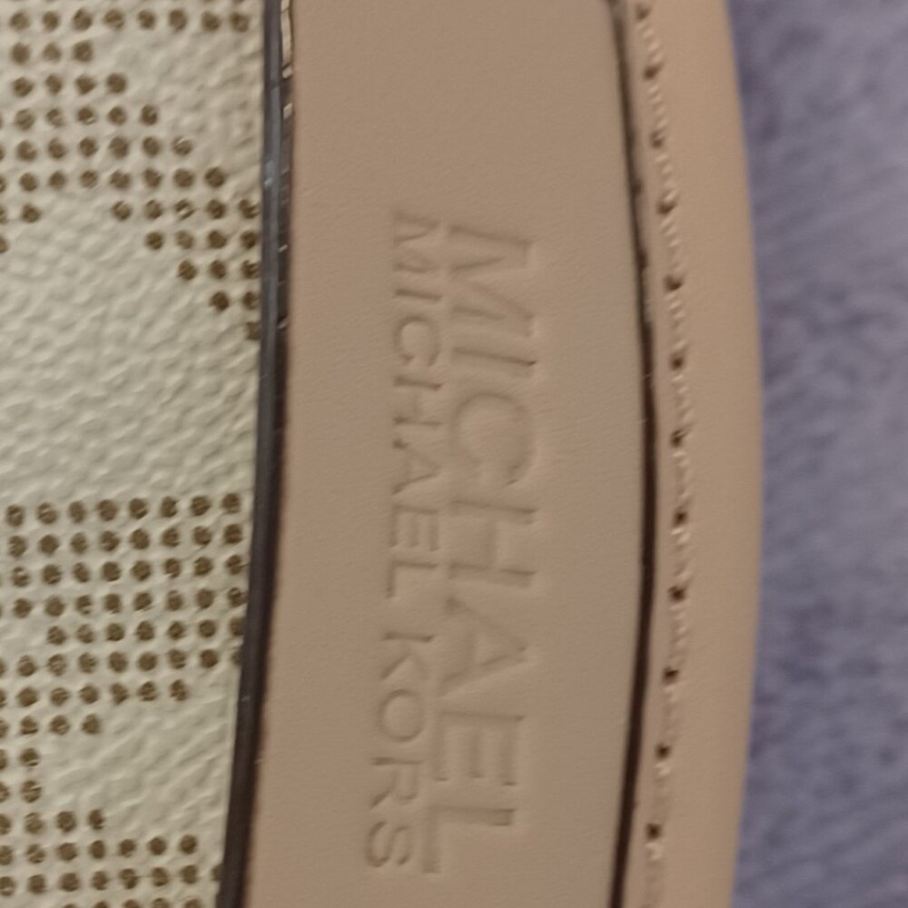 MICHAEL Michael Kors Jet Set Large Travel Logo Messenger Bag - Picture 8 of 13